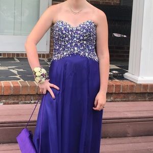 Size 4 prom dress